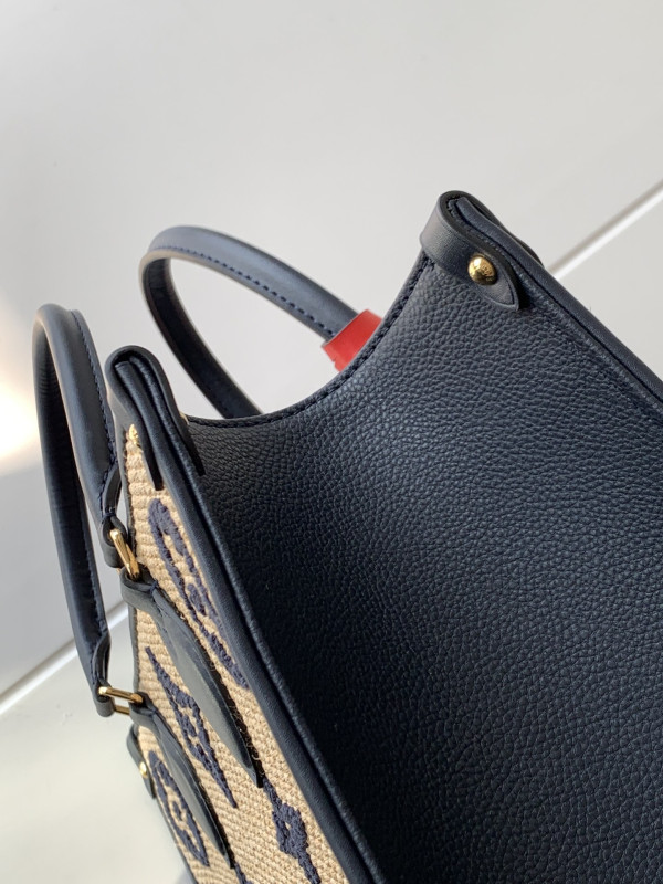LOUIS VUITTON ONTHEGO MM [C1M4D-092302] CELINE CHANEL ACCESSORIES LOEWE SHOES LOUIS VUITTON DIRO YSL OTHER BRAND HANDBAGS BALENCIAGA BOTTEGA VENETA GOYARD HERMES BURBERRY VALENTINO GUCCI FENDI MIUMIU CHLOE PRADA BVLGARI SUITCASE NEW ARRIVAL 