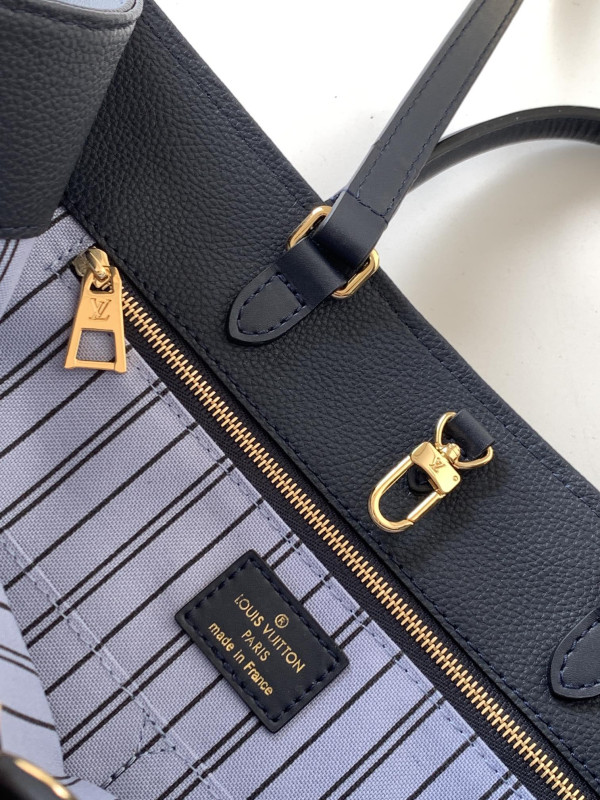 LOUIS VUITTON ONTHEGO MM [C1M4D-092302] CELINE CHANEL ACCESSORIES LOEWE SHOES LOUIS VUITTON DIRO YSL OTHER BRAND HANDBAGS BALENCIAGA BOTTEGA VENETA GOYARD HERMES BURBERRY VALENTINO GUCCI FENDI MIUMIU CHLOE PRADA BVLGARI SUITCASE NEW ARRIVAL 