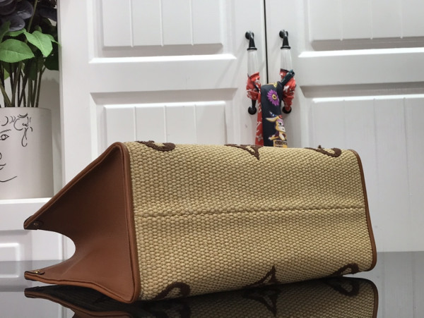 LOUIS VUITTON ONTHEGO MM [m577723] CELINE CHANEL ACCESSORIES LOEWE SHOES LOUIS VUITTON DIRO YSL OTHER BRAND HANDBAGS BALENCIAGA BOTTEGA VENETA GOYARD HERMES BURBERRY VALENTINO GUCCI FENDI MIUMIU CHLOE PRADA BVLGARI SUITCASE NEW ARRIVAL 