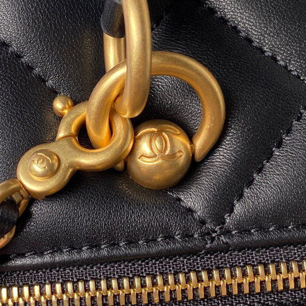 CL BAG WITH TOP HANDLE [C1M4A-093712] CELINE CHANEL ACCESSORIES LOEWE SHOES LOUIS VUITTON DIRO YSL OTHER BRAND HANDBAGS BALENCIAGA BOTTEGA VENETA GOYARD HERMES BURBERRY VALENTINO GUCCI FENDI MIUMIU CHLOE PRADA BVLGARI SUITCASE NEW ARRIVAL 