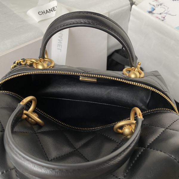 CL BAG WITH TOP HANDLE [C1M4A-093712] CELINE CHANEL ACCESSORIES LOEWE SHOES LOUIS VUITTON DIRO YSL OTHER BRAND HANDBAGS BALENCIAGA BOTTEGA VENETA GOYARD HERMES BURBERRY VALENTINO GUCCI FENDI MIUMIU CHLOE PRADA BVLGARI SUITCASE NEW ARRIVAL 