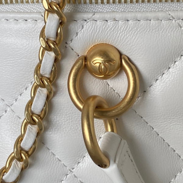CL BAG WITH TOP HANDLE [C1M4A-093710] CELINE CHANEL ACCESSORIES LOEWE SHOES LOUIS VUITTON DIRO YSL OTHER BRAND HANDBAGS BALENCIAGA BOTTEGA VENETA GOYARD HERMES BURBERRY VALENTINO GUCCI FENDI MIUMIU CHLOE PRADA BVLGARI SUITCASE NEW ARRIVAL 