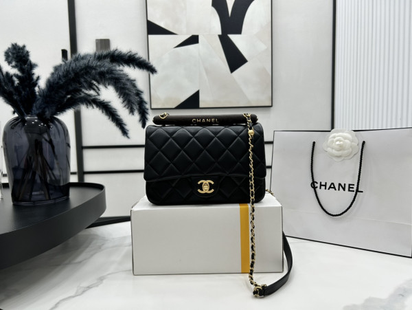 CL SMALL FLAP BAG WITH TOP HANDLE [C1M4A-093121] CELINE CHANEL ACCESSORIES LOEWE SHOES LOUIS VUITTON DIRO YSL OTHER BRAND HANDBAGS BALENCIAGA BOTTEGA VENETA GOYARD HERMES BURBERRY VALENTINO GUCCI FENDI MIUMIU CHLOE PRADA BVLGARI SUITCASE NEW ARRIVAL 
