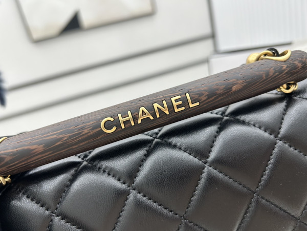 CL SMALL FLAP BAG WITH TOP HANDLE [C1M4A-093121] CELINE CHANEL ACCESSORIES LOEWE SHOES LOUIS VUITTON DIRO YSL OTHER BRAND HANDBAGS BALENCIAGA BOTTEGA VENETA GOYARD HERMES BURBERRY VALENTINO GUCCI FENDI MIUMIU CHLOE PRADA BVLGARI SUITCASE NEW ARRIVAL 