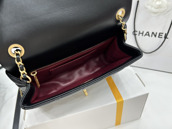 CL SMALL FLAP BAG WITH TOP HANDLE [C1M4A-093121] CELINE CHANEL ACCESSORIES LOEWE SHOES LOUIS VUITTON DIRO YSL OTHER BRAND HANDBAGS BALENCIAGA BOTTEGA VENETA GOYARD HERMES BURBERRY VALENTINO GUCCI FENDI MIUMIU CHLOE PRADA BVLGARI SUITCASE NEW ARRIVAL 