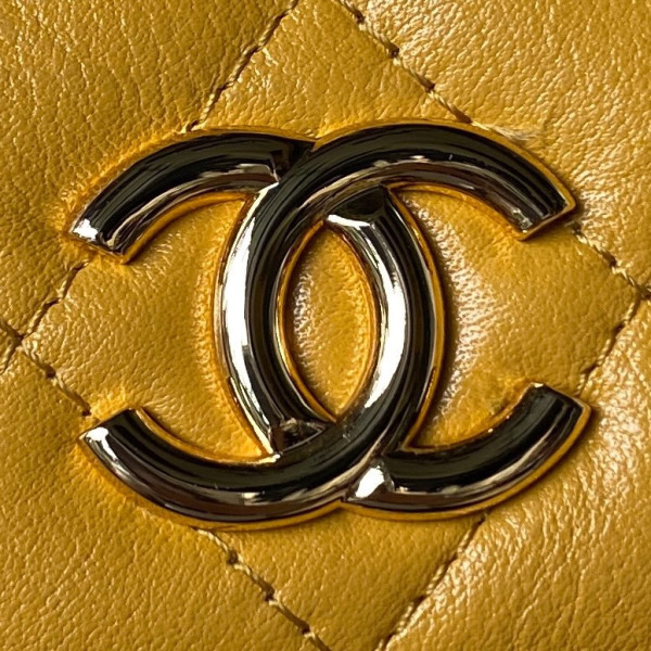 CL CLUTCH WITH CHAIN [AP3367] CELINE CHANEL ACCESSORIES LOEWE SHOES LOUIS VUITTON DIRO YSL OTHER BRAND HANDBAGS BALENCIAGA BOTTEGA VENETA GOYARD HERMES BURBERRY VALENTINO GUCCI FENDI MIUMIU CHLOE PRADA BVLGARI SUITCASE NEW ARRIVAL 