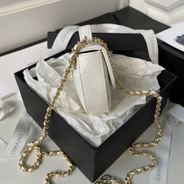 CL CLUTCH WITH CHAIN [C1M4A-091951] CELINE CHANEL ACCESSORIES LOEWE SHOES LOUIS VUITTON DIRO YSL OTHER BRAND HANDBAGS BALENCIAGA BOTTEGA VENETA GOYARD HERMES BURBERRY VALENTINO GUCCI FENDI MIUMIU CHLOE PRADA BVLGARI SUITCASE NEW ARRIVAL 
