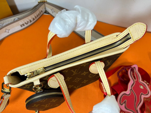 LOUIS VUITTON NEVERFULL BB [C1M6W-072605] CELINE CHANEL ACCESSORIES LOEWE SHOES LOUIS VUITTON DIRO YSL OTHER BRAND HANDBAGS BALENCIAGA BOTTEGA VENETA GOYARD HERMES BURBERRY VALENTINO GUCCI FENDI MIUMIU CHLOE PRADA BVLGARI SUITCASE NEW ARRIVAL 