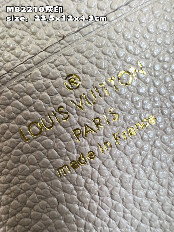 LOUIS VUITTON Wallet on Chain Ivy [M82210-1] CELINE CHANEL ACCESSORIES LOEWE SHOES LOUIS VUITTON DIRO YSL OTHER BRAND HANDBAGS BALENCIAGA BOTTEGA VENETA GOYARD HERMES BURBERRY VALENTINO GUCCI FENDI MIUMIU CHLOE PRADA BVLGARI SUITCASE NEW ARRIVAL 