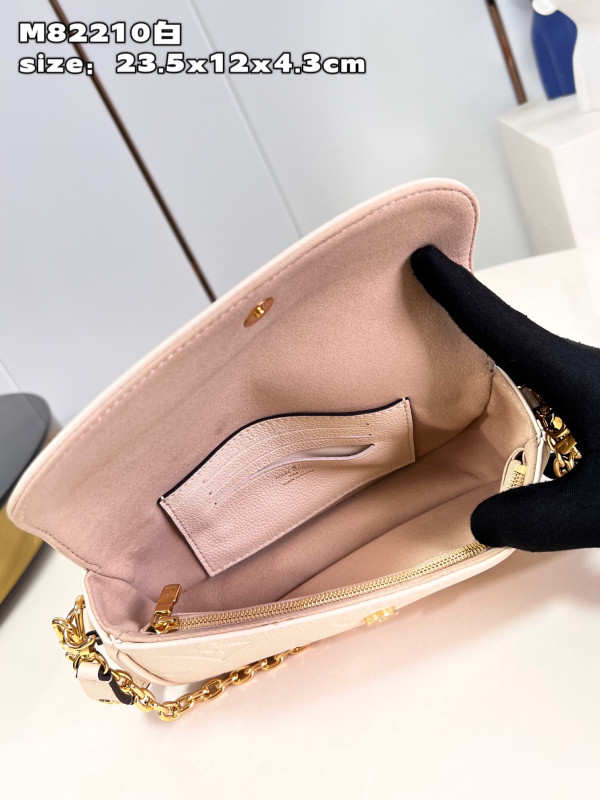 LOUIS VUITTON Wallet on Chain Ivy [M82210-2] CELINE CHANEL ACCESSORIES LOEWE SHOES LOUIS VUITTON DIRO YSL OTHER BRAND HANDBAGS BALENCIAGA BOTTEGA VENETA GOYARD HERMES BURBERRY VALENTINO GUCCI FENDI MIUMIU CHLOE PRADA BVLGARI SUITCASE NEW ARRIVAL 