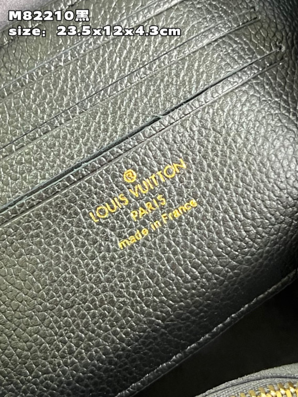 LOUIS VUITTON Wallet on Chain Ivy [M82210] CELINE CHANEL ACCESSORIES LOEWE SHOES LOUIS VUITTON DIRO YSL OTHER BRAND HANDBAGS BALENCIAGA BOTTEGA VENETA GOYARD HERMES BURBERRY VALENTINO GUCCI FENDI MIUMIU CHLOE PRADA BVLGARI SUITCASE NEW ARRIVAL 