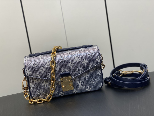 LOUIS VUITTON POCHETTE METIS EAST WEST [M22834] CELINE CHANEL ACCESSORIES LOEWE SHOES LOUIS VUITTON DIRO YSL OTHER BRAND HANDBAGS BALENCIAGA BOTTEGA VENETA GOYARD HERMES BURBERRY VALENTINO GUCCI FENDI MIUMIU CHLOE PRADA BVLGARI SUITCASE NEW ARRIVAL 