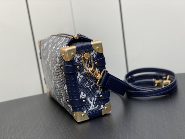 LOUIS VUITTON SIDE TRUNK MM [M22944] CELINE CHANEL ACCESSORIES LOEWE SHOES LOUIS VUITTON DIRO YSL OTHER BRAND HANDBAGS BALENCIAGA BOTTEGA VENETA GOYARD HERMES BURBERRY VALENTINO GUCCI FENDI MIUMIU CHLOE PRADA BVLGARI SUITCASE NEW ARRIVAL 