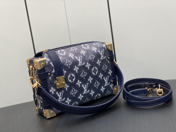 LOUIS VUITTON SIDE TRUNK MM [M22944] CELINE CHANEL ACCESSORIES LOEWE SHOES LOUIS VUITTON DIRO YSL OTHER BRAND HANDBAGS BALENCIAGA BOTTEGA VENETA GOYARD HERMES BURBERRY VALENTINO GUCCI FENDI MIUMIU CHLOE PRADA BVLGARI SUITCASE NEW ARRIVAL 
