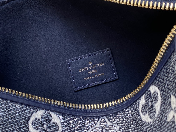 LOUIS VUITTON SIDE TRUNK MM [M22944] CELINE CHANEL ACCESSORIES LOEWE SHOES LOUIS VUITTON DIRO YSL OTHER BRAND HANDBAGS BALENCIAGA BOTTEGA VENETA GOYARD HERMES BURBERRY VALENTINO GUCCI FENDI MIUMIU CHLOE PRADA BVLGARI SUITCASE NEW ARRIVAL 