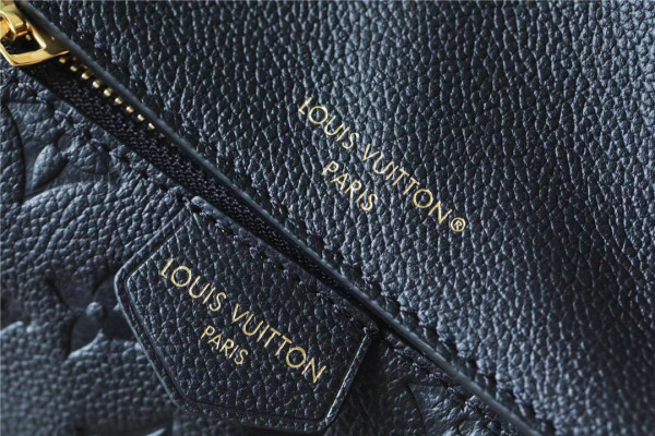 LOUIS VUITTON Sac Sport [M46610] CELINE CHANEL ACCESSORIES LOEWE SHOES LOUIS VUITTON DIRO YSL OTHER BRAND HANDBAGS BALENCIAGA BOTTEGA VENETA GOYARD HERMES BURBERRY VALENTINO GUCCI FENDI MIUMIU CHLOE PRADA BVLGARI SUITCASE NEW ARRIVAL 