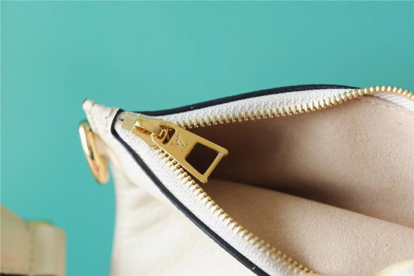 LOUIS VUITTON Sac Sport [M46609] CELINE CHANEL ACCESSORIES LOEWE SHOES LOUIS VUITTON DIRO YSL OTHER BRAND HANDBAGS BALENCIAGA BOTTEGA VENETA GOYARD HERMES BURBERRY VALENTINO GUCCI FENDI MIUMIU CHLOE PRADA BVLGARI SUITCASE NEW ARRIVAL 