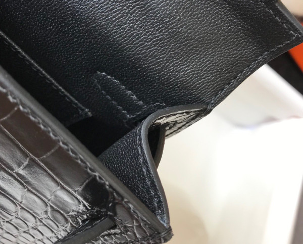 HERMES KELLY MINI II ALL HANDMADE [C1M48-091819] CELINE CHANEL ACCESSORIES LOEWE SHOES LOUIS VUITTON DIRO YSL OTHER BRAND HANDBAGS BALENCIAGA BOTTEGA VENETA GOYARD HERMES BURBERRY VALENTINO GUCCI FENDI MIUMIU CHLOE PRADA BVLGARI SUITCASE NEW ARRIVAL 