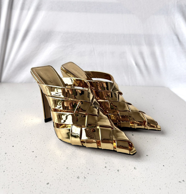 BOTTEGA VENETA Alfie Mule [C1M47-075236] CELINE CHANEL ACCESSORIES LOEWE SHOES LOUIS VUITTON DIRO YSL OTHER BRAND HANDBAGS BALENCIAGA BOTTEGA VENETA GOYARD HERMES BURBERRY VALENTINO GUCCI FENDI MIUMIU CHLOE PRADA BVLGARI SUITCASE NEW ARRIVAL 
