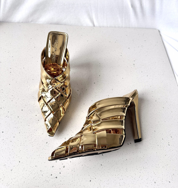BOTTEGA VENETA Alfie Mule [C1M47-075236] CELINE CHANEL ACCESSORIES LOEWE SHOES LOUIS VUITTON DIRO YSL OTHER BRAND HANDBAGS BALENCIAGA BOTTEGA VENETA GOYARD HERMES BURBERRY VALENTINO GUCCI FENDI MIUMIU CHLOE PRADA BVLGARI SUITCASE NEW ARRIVAL 