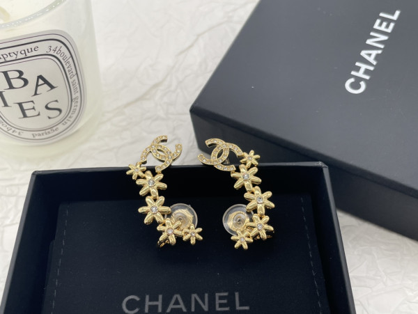 (image for) CL EARRINGS