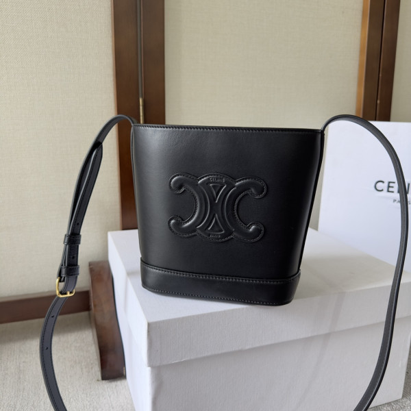 CELIN* MINI BUCKET CUIR TRIOMPHE (image for) CELIN* MINI BUCKET CUIR TRIOMPHE