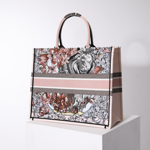 DIRO BOOK TOTE [C1M43-061850] CELINE CHANEL ACCESSORIES LOEWE SHOES LOUIS VUITTON DIRO YSL OTHER BRAND HANDBAGS BALENCIAGA BOTTEGA VENETA GOYARD HERMES BURBERRY VALENTINO GUCCI FENDI MIUMIU CHLOE PRADA BVLGARI SUITCASE NEW ARRIVAL 