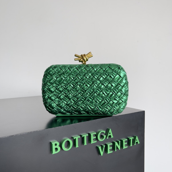 BOTTEGA VENETA Knot Minaudiere [C1M42-070118] CELINE CHANEL ACCESSORIES LOEWE SHOES LOUIS VUITTON DIRO YSL OTHER BRAND HANDBAGS BALENCIAGA BOTTEGA VENETA GOYARD HERMES BURBERRY VALENTINO GUCCI FENDI MIUMIU CHLOE PRADA BVLGARI SUITCASE NEW ARRIVAL 
