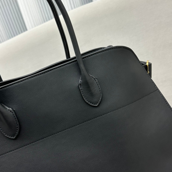 THE ROW MARGAUX 17 [C1M41-100221] CELINE CHANEL ACCESSORIES LOEWE SHOES LOUIS VUITTON DIRO YSL OTHER BRAND HANDBAGS BALENCIAGA BOTTEGA VENETA GOYARD HERMES BURBERRY VALENTINO GUCCI FENDI MIUMIU CHLOE PRADA BVLGARI SUITCASE NEW ARRIVAL 