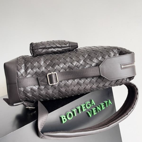 BOTTEGA VENETA Arco Backpack [C1M41-090355] CELINE CHANEL ACCESSORIES LOEWE SHOES LOUIS VUITTON DIRO YSL OTHER BRAND HANDBAGS BALENCIAGA BOTTEGA VENETA GOYARD HERMES BURBERRY VALENTINO GUCCI FENDI MIUMIU CHLOE PRADA BVLGARI SUITCASE NEW ARRIVAL 