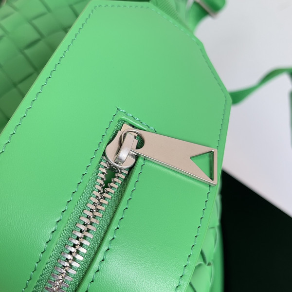 BOTTEGA VENETA Arco Backpack [C1M41-090348] CELINE CHANEL ACCESSORIES LOEWE SHOES LOUIS VUITTON DIRO YSL OTHER BRAND HANDBAGS BALENCIAGA BOTTEGA VENETA GOYARD HERMES BURBERRY VALENTINO GUCCI FENDI MIUMIU CHLOE PRADA BVLGARI SUITCASE NEW ARRIVAL 