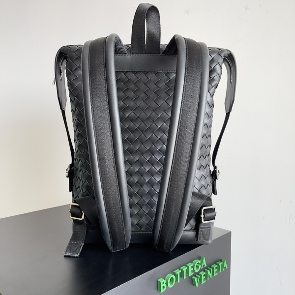 BOTTEGA VENETA Arco Backpack [C1M41-090332] CELINE CHANEL ACCESSORIES LOEWE SHOES LOUIS VUITTON DIRO YSL OTHER BRAND HANDBAGS BALENCIAGA BOTTEGA VENETA GOYARD HERMES BURBERRY VALENTINO GUCCI FENDI MIUMIU CHLOE PRADA BVLGARI SUITCASE NEW ARRIVAL 
