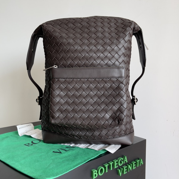 BOTTEGA VENETA Small Intrecciato Backpack [C1M41-085308] CELINE CHANEL ACCESSORIES LOEWE SHOES LOUIS VUITTON DIRO YSL OTHER BRAND HANDBAGS BALENCIAGA BOTTEGA VENETA GOYARD HERMES BURBERRY VALENTINO GUCCI FENDI MIUMIU CHLOE PRADA BVLGARI SUITCASE NEW ARRIVAL 