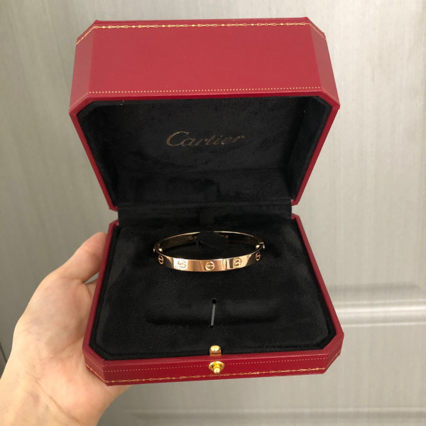 CARTIER BRACELET [C1M3X-030543] CELINE CHANEL ACCESSORIES LOEWE SHOES LOUIS VUITTON DIRO YSL OTHER BRAND HANDBAGS BALENCIAGA BOTTEGA VENETA GOYARD HERMES BURBERRY VALENTINO GUCCI FENDI MIUMIU CHLOE PRADA BVLGARI SUITCASE NEW ARRIVAL 