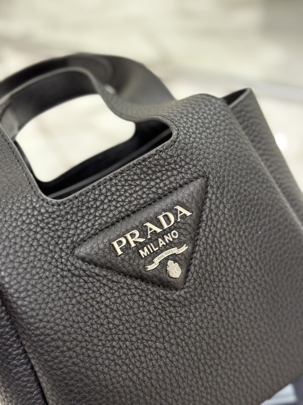 PRADA Leather mini bag [1BA349-2] CELINE CHANEL ACCESSORIES LOEWE SHOES LOUIS VUITTON DIRO YSL OTHER BRAND HANDBAGS BALENCIAGA BOTTEGA VENETA GOYARD HERMES BURBERRY VALENTINO GUCCI FENDI MIUMIU CHLOE PRADA BVLGARI SUITCASE NEW ARRIVAL 