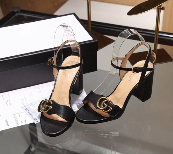 GUCCI Leather mid-heel sandal [C1M1W-101032] CELINE CHANEL ACCESSORIES LOEWE SHOES LOUIS VUITTON DIRO YSL OTHER BRAND HANDBAGS BALENCIAGA BOTTEGA VENETA GOYARD HERMES BURBERRY VALENTINO GUCCI FENDI MIUMIU CHLOE PRADA BVLGARI SUITCASE NEW ARRIVAL 