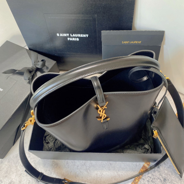 YSL LE 37 LARGE BAG-20*25*16CM [C1M1P-101326] CELINE CHANEL ACCESSORIES LOEWE SHOES LOUIS VUITTON DIRO YSL OTHER BRAND HANDBAGS BALENCIAGA BOTTEGA VENETA GOYARD HERMES BURBERRY VALENTINO GUCCI FENDI MIUMIU CHLOE PRADA BVLGARI SUITCASE NEW ARRIVAL 