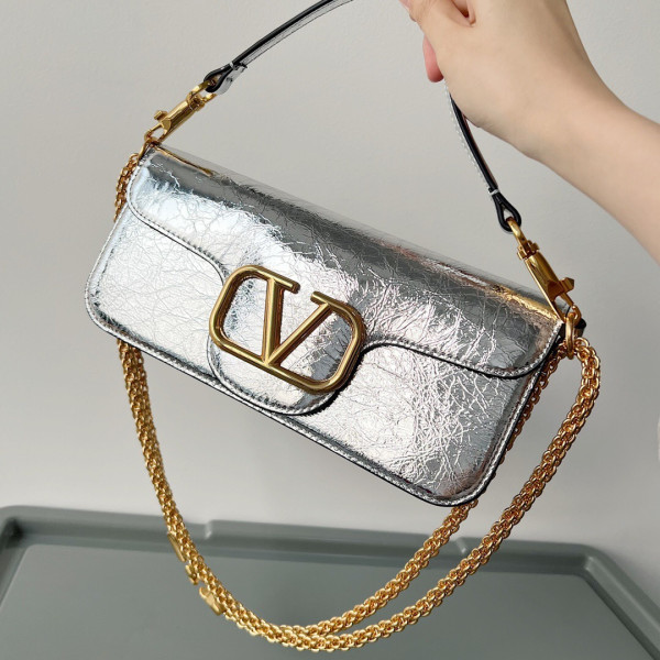 VALENTINO LOC? SMALL SHOULDER BAG IN CALFSKIN [C1M1K-033019] CELINE CHANEL ACCESSORIES LOEWE SHOES LOUIS VUITTON DIRO YSL OTHER BRAND HANDBAGS BALENCIAGA BOTTEGA VENETA GOYARD HERMES BURBERRY VALENTINO GUCCI FENDI MIUMIU CHLOE PRADA BVLGARI SUITCASE NEW ARRIVAL 