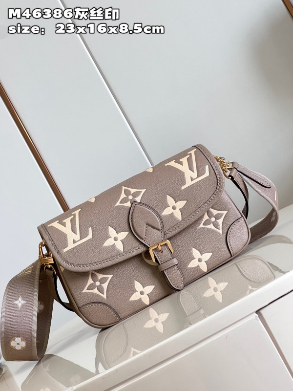 (image for) LOUIS VUITTON Nano Diane