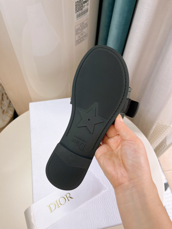 (image for) DIRO SLIDE