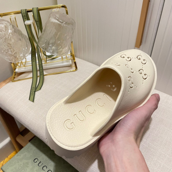 (image for) Women's platform perforated G sandal