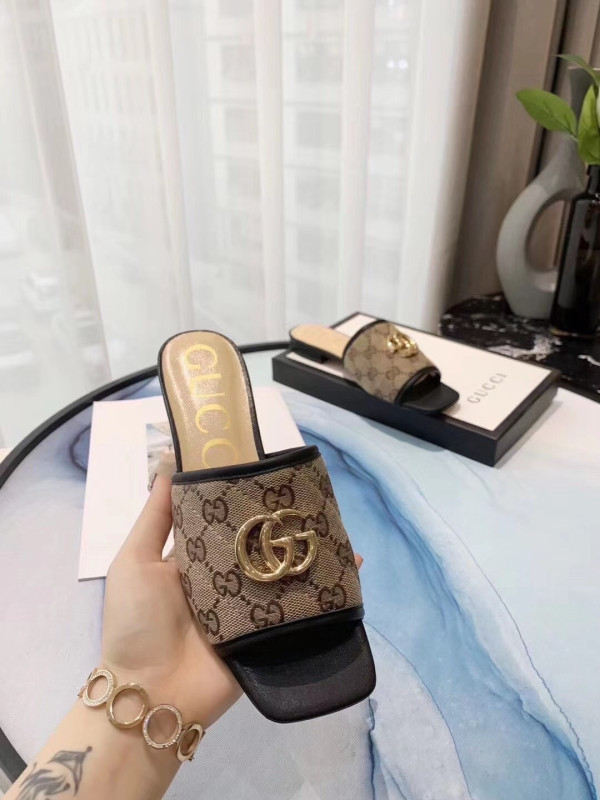 (image for) GUCCI GG matelassé canvas slide sandal
