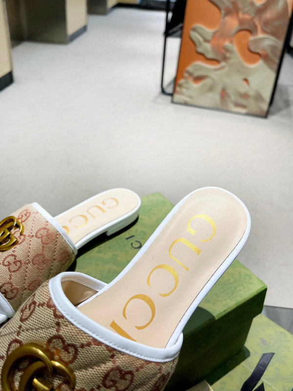 (image for) GUCCI GG matelassé canvas slide sandal