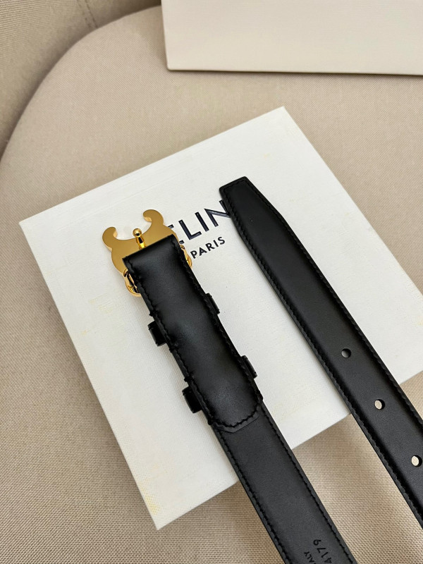 (image for) SMALL TRIOMPHE BELT IN SMOOTH CALFSKIN