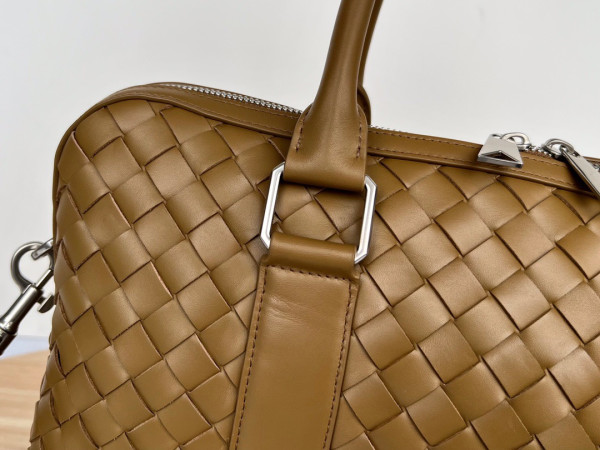 (image for) Bottega Veneta Slim Intrecciato Briefcase