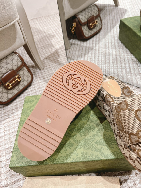 (image for) GUCCI WOMEN'S PLATFORM SLIDE SANDAL