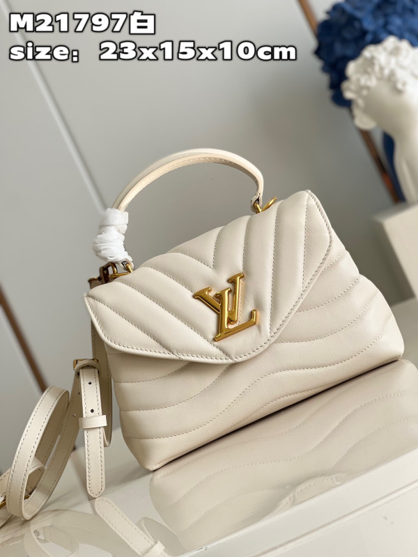 (image for) LOUIS VUITTON HOLD ME