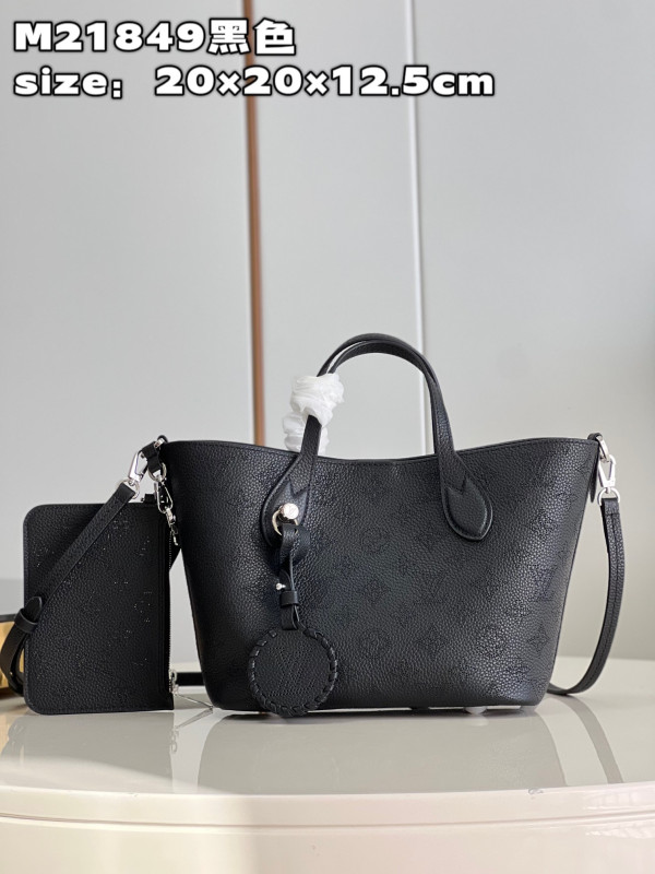 (image for) LOUIS VUITTON BLOSSOM PM