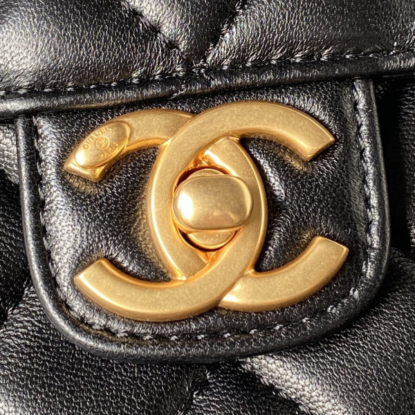 (image for) CL SMALL FLAP BAG