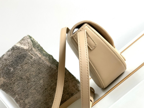 CELIN* BESACE CUIR TRIOMPHE (image for) CELIN* BESACE CUIR TRIOMPHE